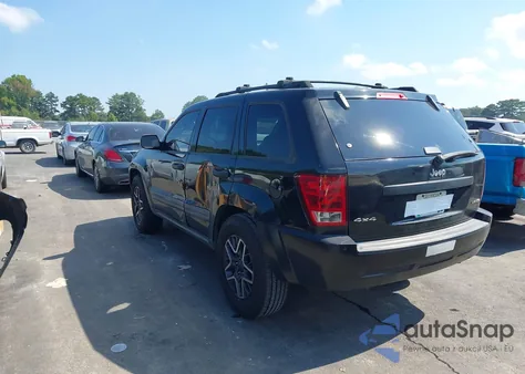 2005 Jeep Grand Cherokee Laredo из США, поврежденный, VIN 1J8HR48N55C704631